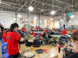 Khởi nghiệp kinh doanh đồ da vốn thấp – nhập sỉ đủ mẫu tại xtc