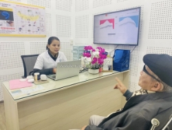 Máy trợ thính intuis 4 – giúp bạn tỏa sáng hơn