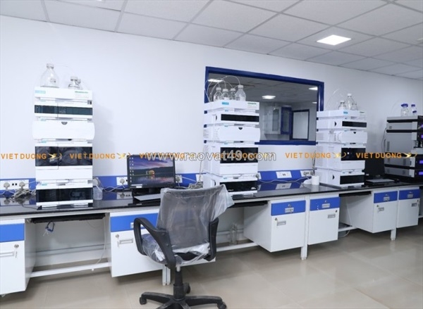 ~/Img/2025/3/thiet-ke-lap-dat-ban-thi-nghiem-dat-may-hplc-ban-thi-nghiem-dat-may-sat-ky-phong-thi-nghiem-hplc-lab-bench-nha-thau-chuyen-nghiep-cho-cac-du-an-02.jpg