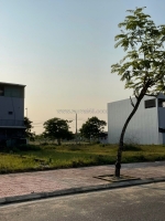 Lô đất đắc địa hội an -mặt tiền đường lớn 7m5 -hạ giá mạnh chỉ 1,x tỷ