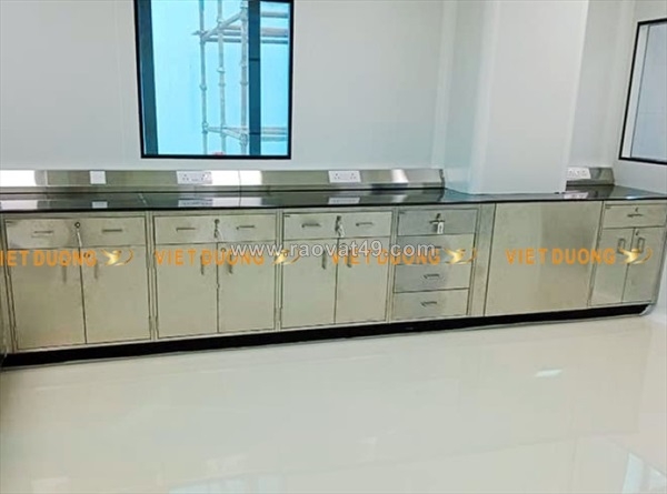 ~/Img/2025/4/thiet-ke-lap-dat-ban-thi-nghiem-inox-phong-sach-ban-thi-nghiem-inox-phong-vi-sinh-stainless-steel-work-bench-nha-thau-chuyen-nghiep-cho-cac-du-an-02.jpg