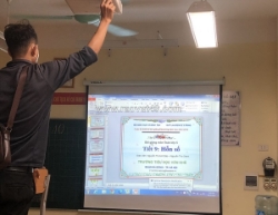 Máy chiếu dạy học giá rẻ hà nội