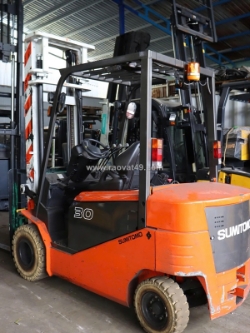 Thuê xe nâng tại bình dương - giải pháp tối ưu cho mọi doanh nghiệp