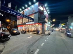 Nhà 4 tầng kiên cố hẻm xe tải giá 6,8 tỷ