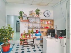 Hơn 4 tỷ có ngay nhà 2 tầng mà có sổ đẹp gần mặt tiền q8, rộng 56m2 thổ cư