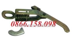 Công dụng thực tế của khóa tôm gạt lò xo trong các ứng dụng vận tải
