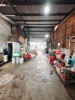 Mặt tiền kinh doanh tôn đản q4 ngang 5 dài 22 m hơn 100 triệu m