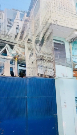 Nhà mặt tiền lạc long quân – p9 tân bình – đường 8m - giá 7.5 tỷ.