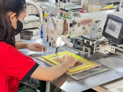 🧵 xtc.gift – xưởng quà tặng doanh nghiệp da thật 100% – vat đầy đủ