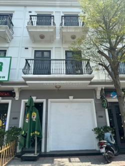 Nhà đẹp - giá tốt - chính chủ bán căn vincom số 1 hùng vương, tp mỹ tho, tiền