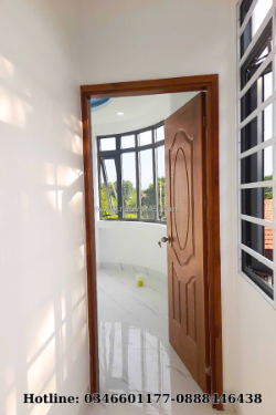 Cửa gỗ hdf veneer tại nhà bè