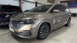 Volkswagen viloran luxury - vàng | 2024 | ~43.000 km