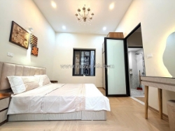 Bán nhà 4 tầng ở phố lò đúc, ô tô đỗ cửa, đang cho thuê kinh doanh