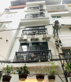 Bán nhà quan hoa, cầu giấy – 50m2 – 5 tầng – lô góc –giá tốt –nhà đẹp long lanh - full nội thất xịn