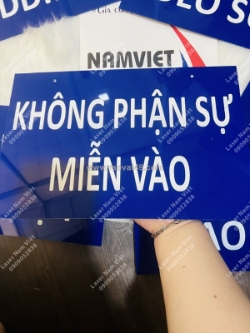 Bảng phòng ban, bảng số phòng mica theo yêu cầu