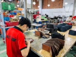 Tìm nguồn hàng đồ da có sẵn để bán?