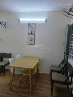 Chính chủ cần bán căn chung cư bàu cát 2 lô a lầu 6 ( thang máy )