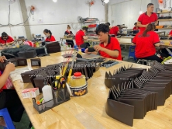 Nhập sỉ ví thẻ có sẵn