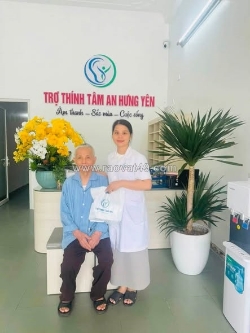 Tặng ông bà bố mẹ máy trợ thính – món quà của sự kết nối